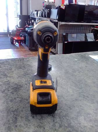 Dewalt  Cordless  Impact  Driver  194244-1 1