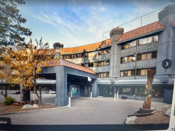 Hilton Resort across street from Palisades Tram 1