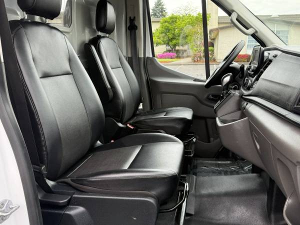 2022 Ford Transit 350 - Photo 15