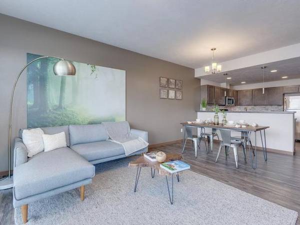 $1,475 / 2br - 978ft2 - Full Mud Room Equipped With Washer/Dryer (in some homes) (Spokane Valley)63969875546627120