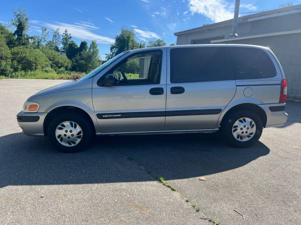 ¡2004 Chevy Venture 1 DUEÑO DE TERCERA EDAD! ¡108K MILLAS! * 4995 LISTOS PARA LLEVAR * - $4,995 (Mass / NH Line)63654727298435121