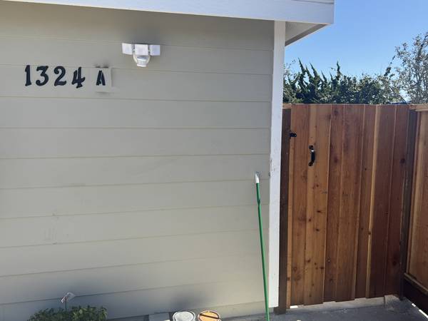 $2,150 / 500ft2 - 1324A N. Main Street (Salinas)64054765338114121