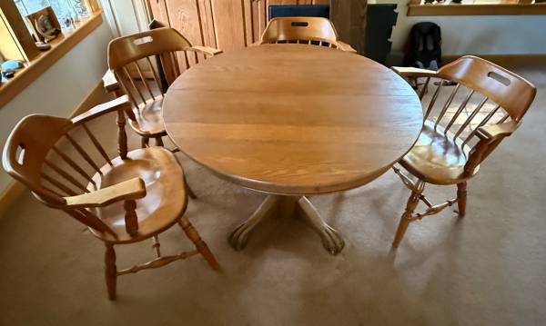 Dining table and 4 chairs 1