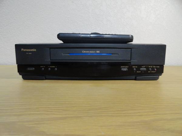 Panasonic VCR with remote 1
