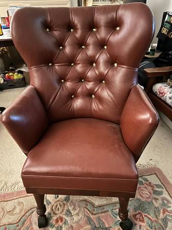 Classic High Back Throne Chair 1