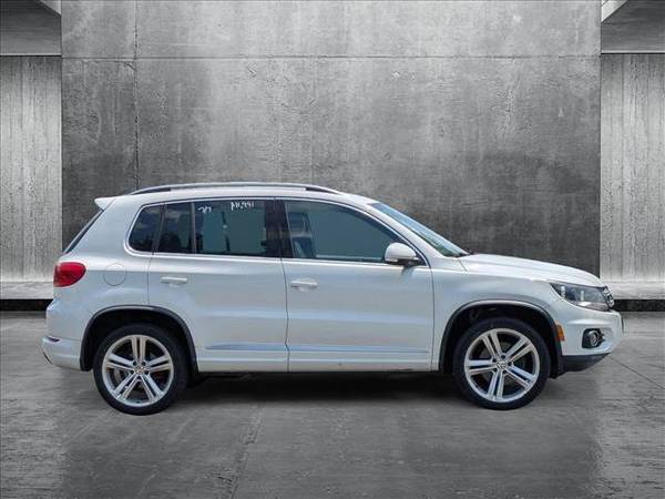 Tiguan VW R-Line SUV Volkswagen 2016 - $12,000 (Llame al *(571) 449-2081* para confirmar disponibilidad al instante)63618600057731123