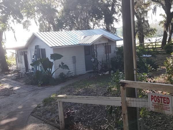$1,250 / 2br - 1100ft2 - Lakefront 2/2 for rent (Silver Springs)63963327739650120