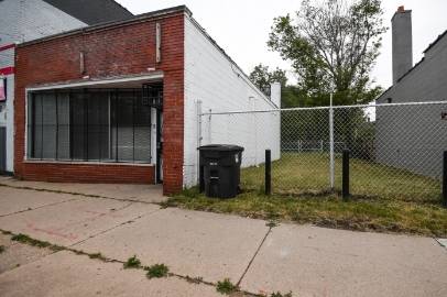 $800 / 980ft2 - Retail in Detroit64018940644737120