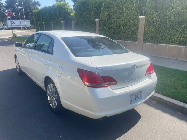 2007 Toyota Avalon - $7,900 (Sherman oaks)63615999989507122