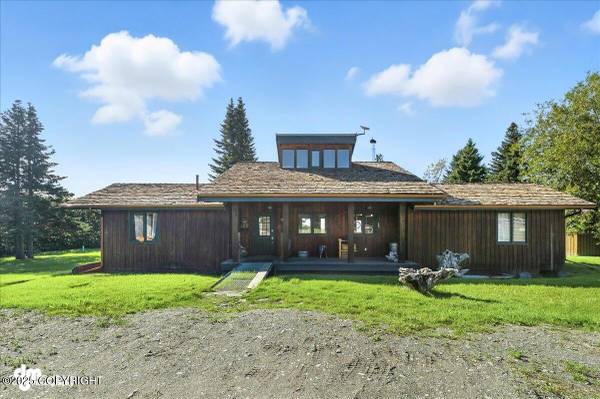 $565,000 / 3br - 2402ft2 - Oceanfront microranch with ocean view! (Clam Gulch)64163741692673121