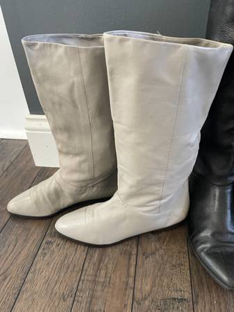 2 pares de botas de cuero para damas - gris y negro, talla 5 1/2; marca 9 West - $25 (Columbia)63471025534595122