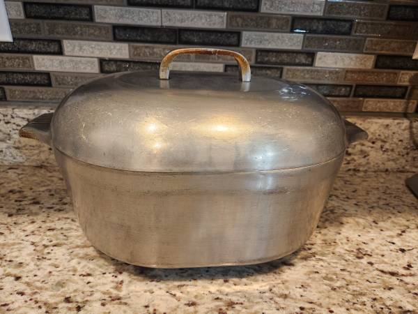 Wagner Ware Stoney Roaster 1