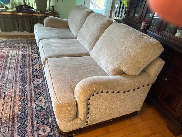3 cushion sofa 1