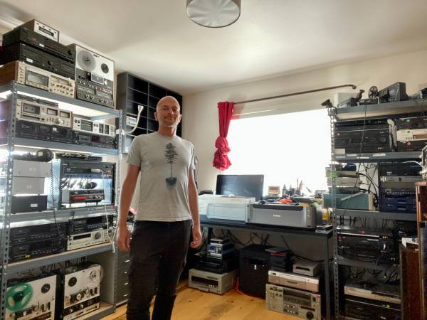 We save your VHS, Camcorder, 8MM film, audio etc... 1