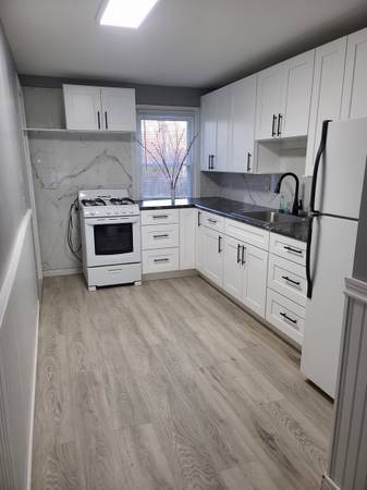 1 Bedroom 1 Bathroom apartment 1850.00 everything included 1