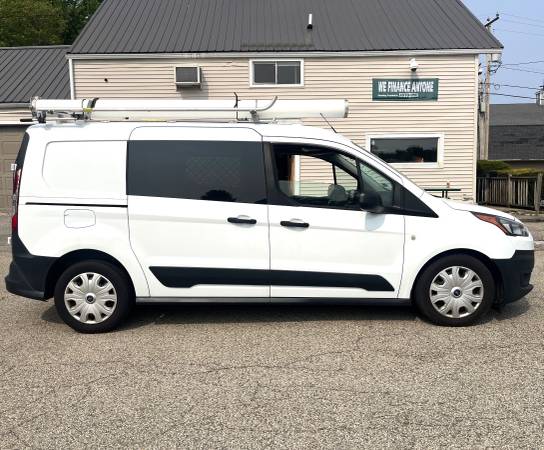 Furgón de carga Ford Transit Connect LWB 2020 con cajas para techo y estantes para escaleras, de un solo dueño, limpio - $17,990 (Hampton NH RT1)63615697109249122