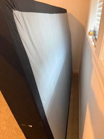 Free queen box spring. 1