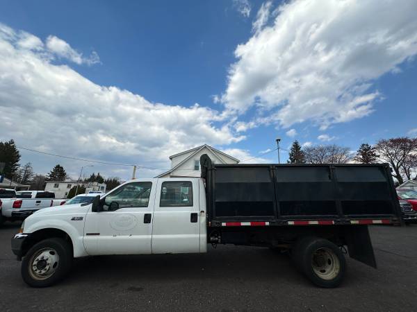 2004 Ford F-550 Super Duty - Photo 3