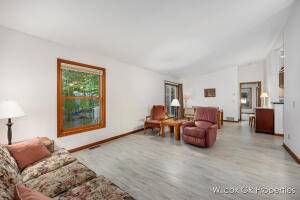 $399,900 / 5br - 2900ft2 - Near beautiful Silver Lake, Rockford, MI (Rockford)63985939630083123