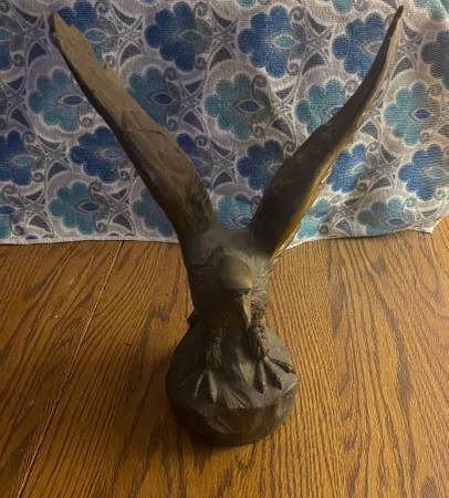 Bronze Flying Eagle Statue 1