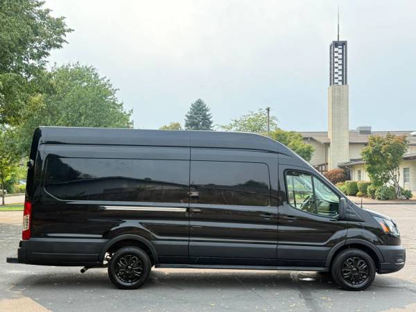 2023 Ford Transit 250 - Photo 7