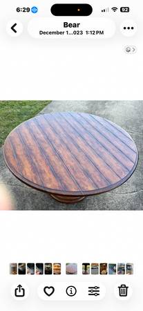 Round table chairs 1