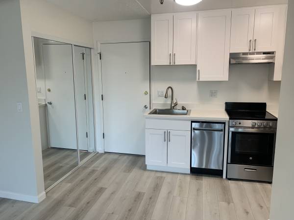 $1,895 / 1br - 1 MONTH FREE! Explore Oakland's Best with a 93 Walk Score! (oakland lake merritt / grand)64030487704705120