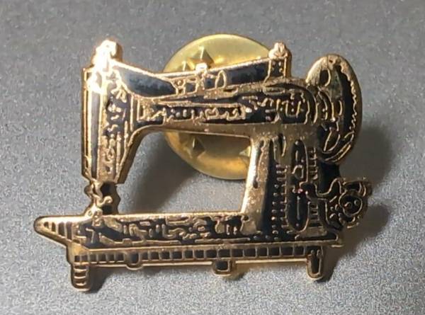 Sewing machine pin, enamel 1