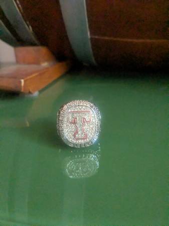 Texas Rangers World Series ring 1