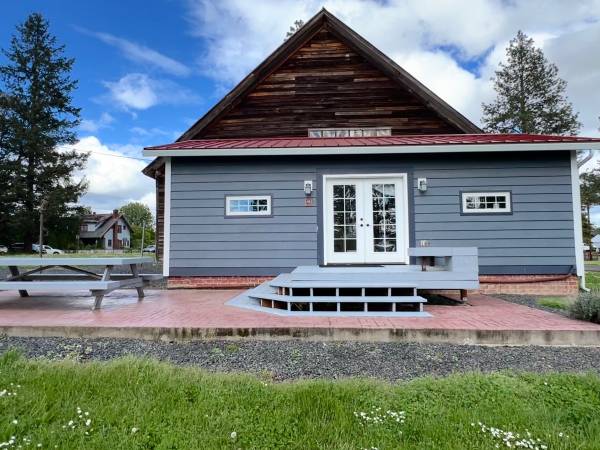 $687,000 / 1br - 2916ft2 - Historic Barn & Cottage (Carlton)63831683525377121