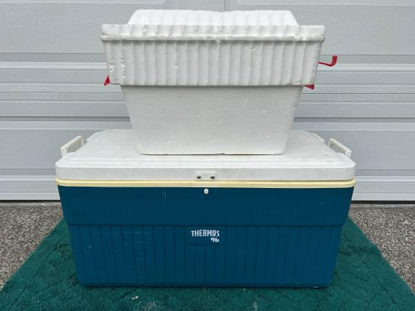 Large Thermos Cooler 1