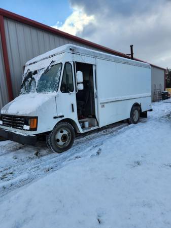 Furgoneta Chevy 1999 - $5.500 (Knoxville)63625129572995121