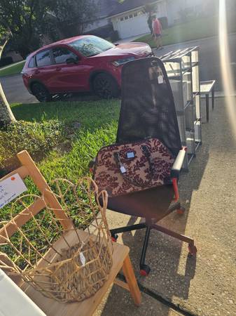 Garage Sale (St Johns)63682104646401122