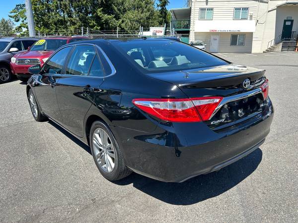 Camry 4dr Sdn I4 Auto SE (Natl) de Toyota 2015 - $10,995 (Lynnwood Washington)63622987142017121
