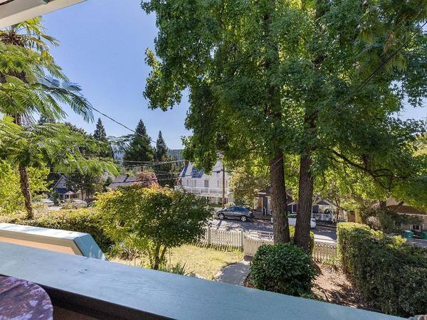 $519,000 / 2br - 1279ft2 - Delightful Victorian, Walk to Downtown Grass Valley (Grass Valley)63952109282819123