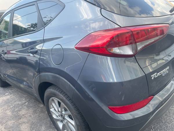 2016 Hyundai Tucson - $6,000 (TAMPA)63443635078529122
