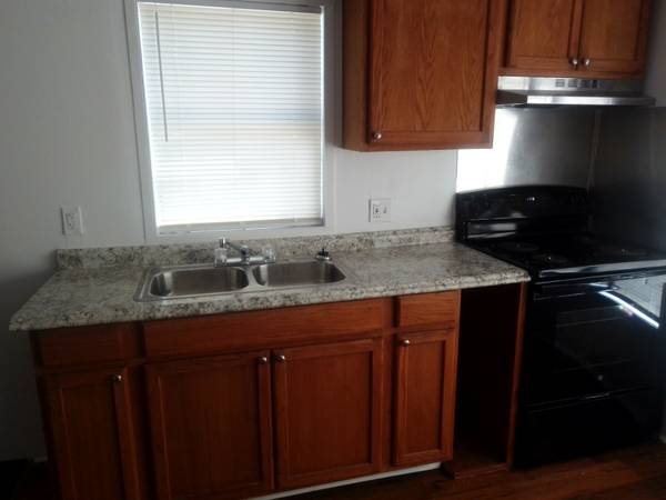 $380 / 2br - 2 BED - UTILITIES INCL - MOVE IN SPECIAL (Tampa)63976137586051120