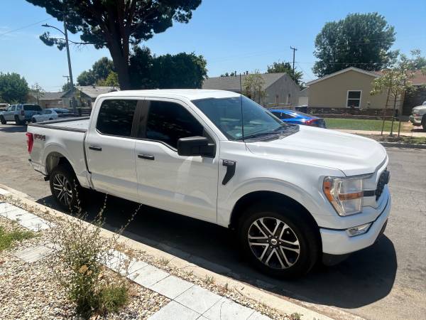2022 Ford F-150 XLT CrewCab 4X4 - $23,90063624582680449121