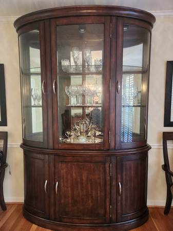 Armoire and/or buffet table 1