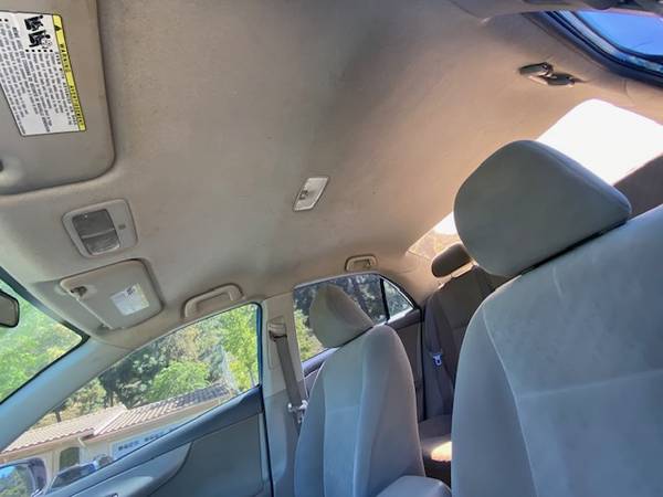 2010 TOYOTA COROLLA - $3,400 (glendale)63470774976131122