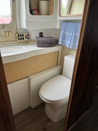 $300 / 1br - Furnished RV's (Hitchcock)63611865024899121
