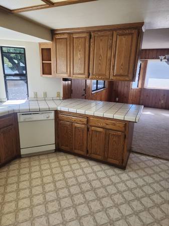 $1,950 / 3br - Home for lease Pine Mountain lake (Groveland)63952110542211124