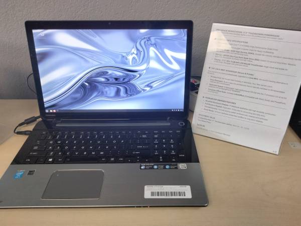 17.3" Touchscreen Laptop - Core i7 - 16GB RAM - 480GB SSD - Linux Mint 1