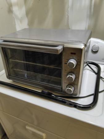 Very nice Cooks anything fast Black & Decker air fryer 1
