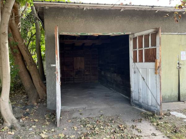 $175 / 18031ft2 - Garage For Rent (Schenectady)63788856334721122