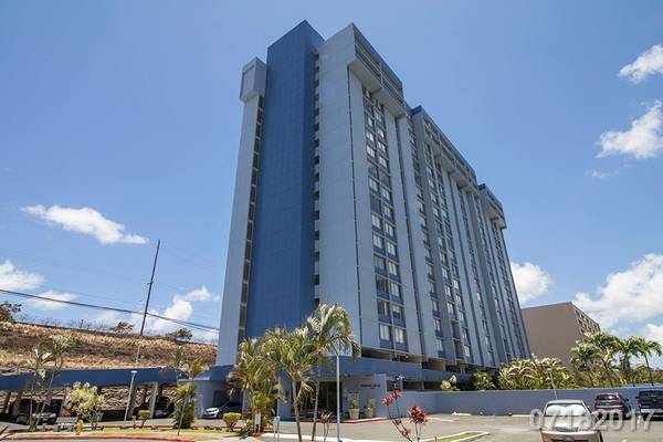 $2,300 / 1br - 594ft2 - Beautifully Renovated 1BR/1BA/1PKG unit in Harbour Ridge (Salt Lake)63686727537283120