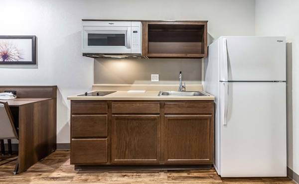 $1,499 / 1br - Month-to-Month Flexibility - No Lease, No Deposit, No Long Commitment! (6351 Chelton Avenue, Harrisburg, PA)64009993929219121