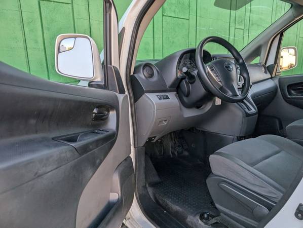 2020 Nissan NV200 - Photo 10