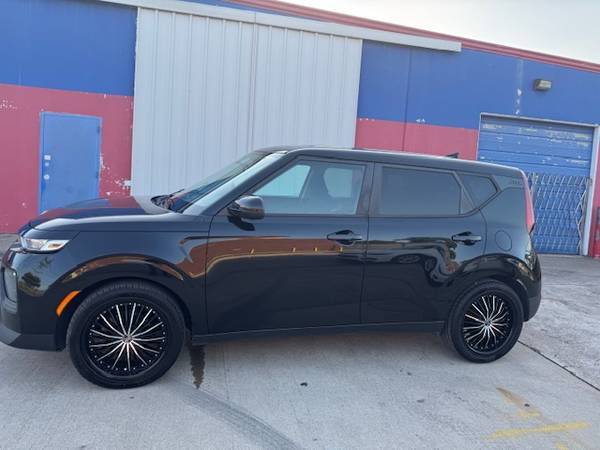 2020 KIA SOUL HATCHBACK 2.0L I-4 DOHC - $8,499 (s gessner)63616982166531123
