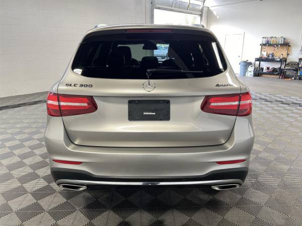 2019 Mercedes-Benz GLC AWD tracción integral C300 GLC300 Clase C GLC-Cla - $21,500 (Se habla español)63469891590273124